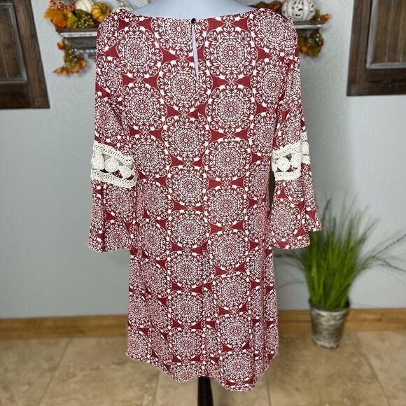 Luxology Red Cream Floral Mosaic 60’s Vibe Groovy Hippie Shift Dress Size 8 - Picture 3 of 16